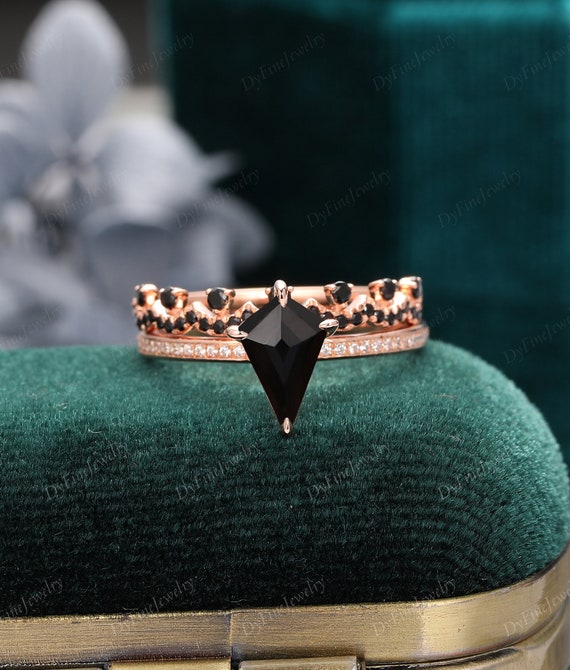 Unique Wedding Ring Set Vintage 2PCS Rings Kite Cut 6x9mm Black