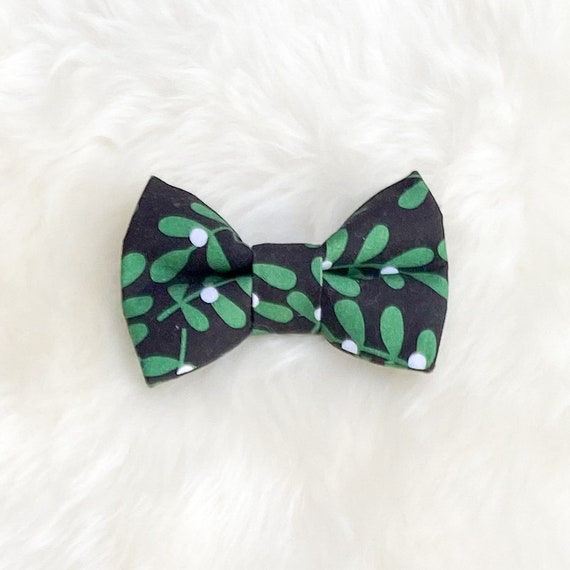 Under The Mistletoe Dog Bow Tie