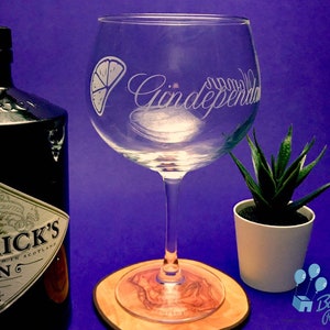 Gindependant Woman Balloon Gin Glass - Engraved Balloon Gin Glass