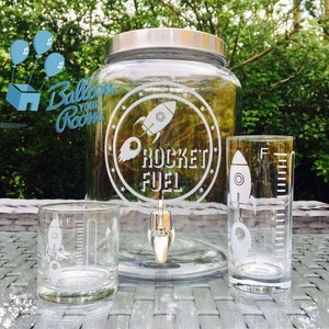 Rocket Petroleum Glas Getränke Spender und Passende Gläser - 7 Liter