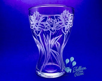 Daffodil Engraved Vase