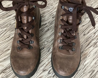 Vasque 1996 Skywalk Rich Brown Leather Boots Original like new vintage il_1080xN.5346693576_do0o.jpg main image 2