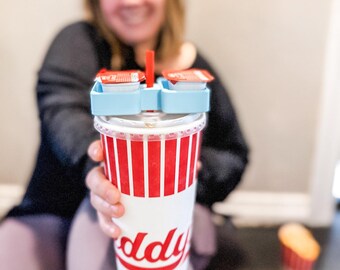 Sauce Dipper Straw Holder – The Ultimate On-the-Go Dipping Solution!