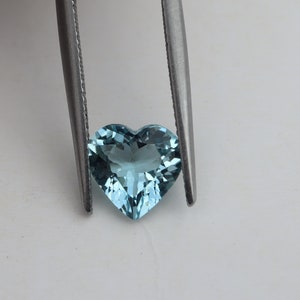 9 MM Natural Light Blue Aquamarine Heart Cut, 2 Carat Eye Clean Aquamarine Faceted Heart Shape Gemstone For Ring Jewellery