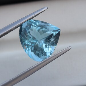 5.8 Carat 12.2x12.8x7.8 MM Natural Blue Aquamarine Heart Cut Gemstone, Nice Lustre Blue Aquamarine For Wedding Pendant Jewellery