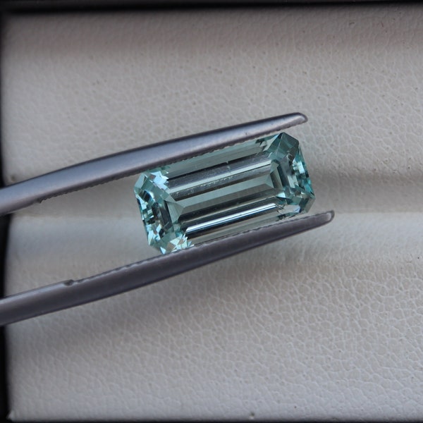 3.7 Carat 13x6.4x5.8 MM Natural Greenish Blue Aquamarine Octagon Cut, Nice Lustre Aquamarine Gemstone For Pendant /Ring Jewellery