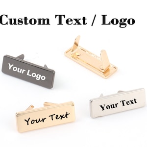 Etichette personalizzate per borse, etichette rettangolari in metallo vuote da 35 x 12 mm, colore nero canna di fucile/oro chiaro, con piedini, logo personalizzato inciso al laser per lavori artigianali