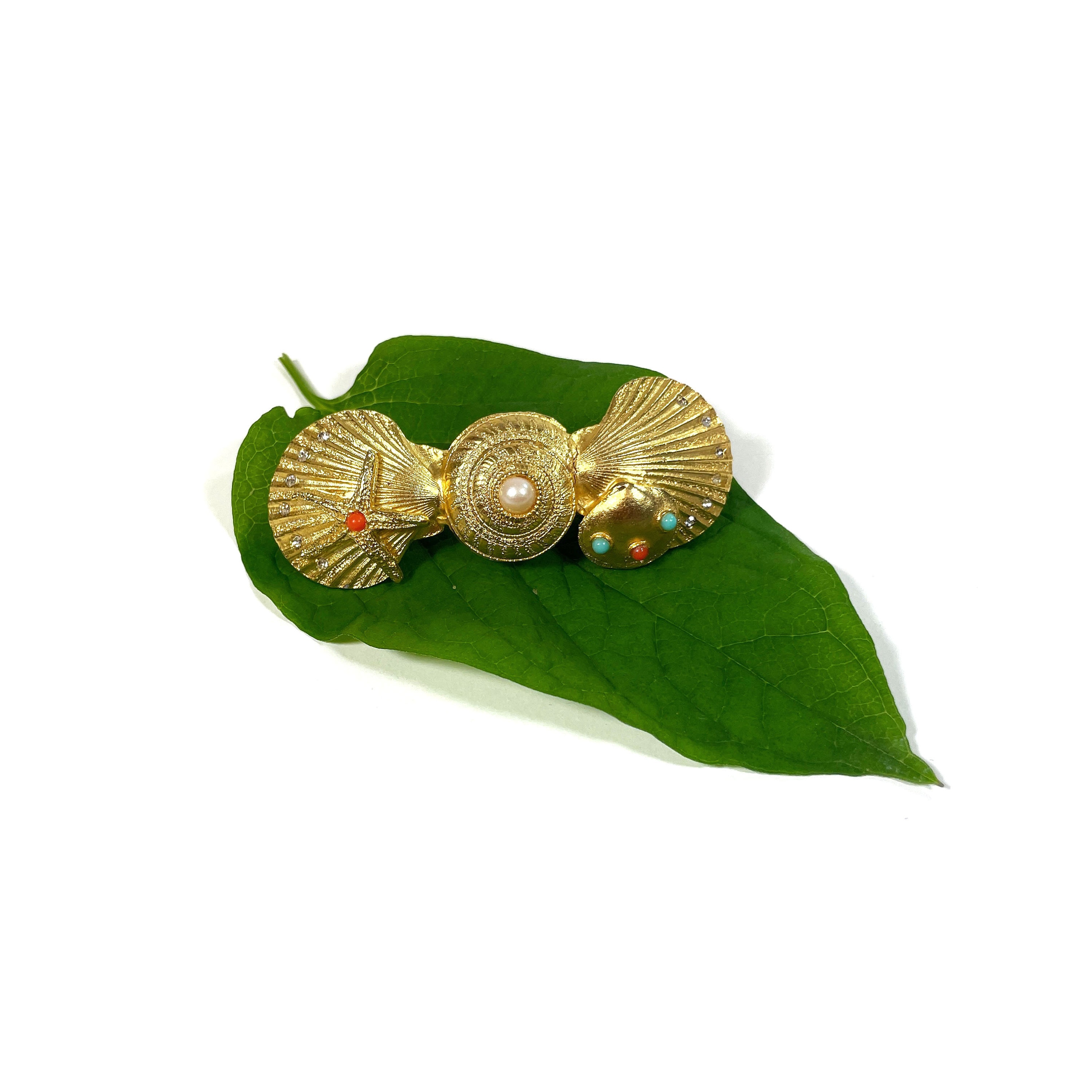 ❤️VINTAGE YOSCA HAIR CLIP❤️ Vintage Signed Gerard Yosca Bumble Bee Clip on Earrings - Etsy main image 3