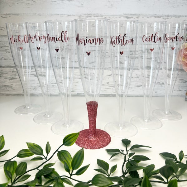 personalised hen party champagne flutes, hen party champagne flutes, personalised champagne flutes, plastic champagne flutes, party favors