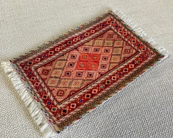 Miniature Rug Tutorial