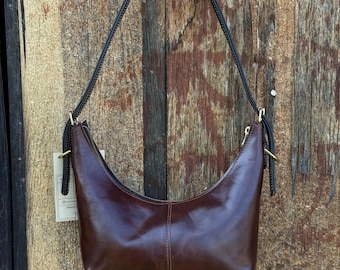 Bruno Balandis The Drip B leather bag in Castan brown contrast full grain natural pull up leather