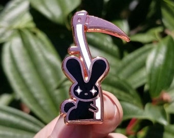 Deth Bunny (Moxy) - Hard Enamel Pin Rose Gold