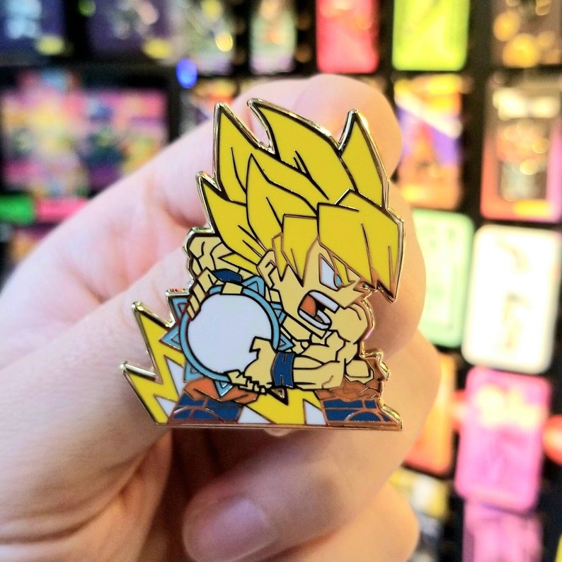 DBZ 2 V Enamel Pin GOKU (Yellow)