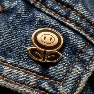 FIRE FLOWER - Enamel Pin