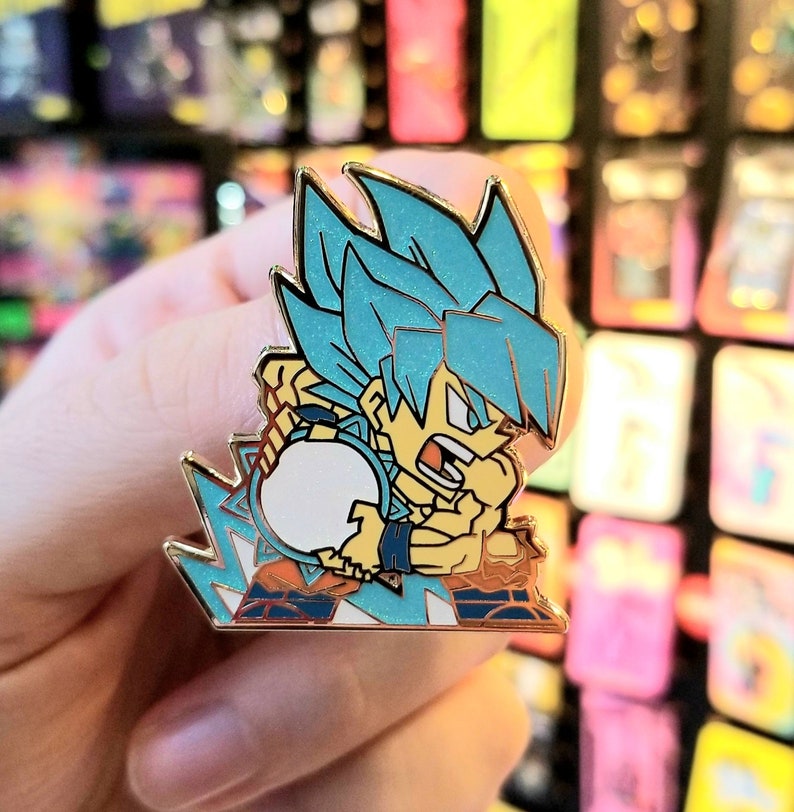 DBZ 2 V Enamel Pin GOKU (Blue)