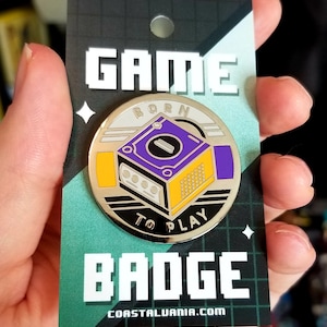 CUBE CUBE - Enamel Pin