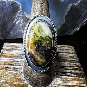 Michigan Oval Stone Statement Ring Size 8