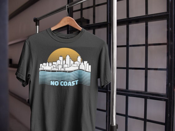 Vintage Retro Minneapolis Skyline Minnesota State T-Shirt Vintage Retro Minneapolis Skyline Minnesota State T-Shirt