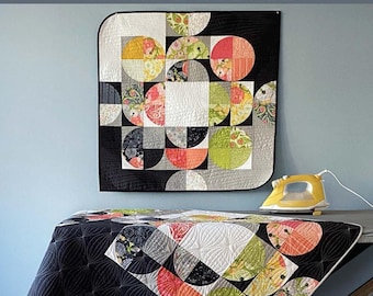 Partial Eclipse Quilt Pattern by Robin Pickens - Charm pack or fat quarter friendly modern quilt pattern