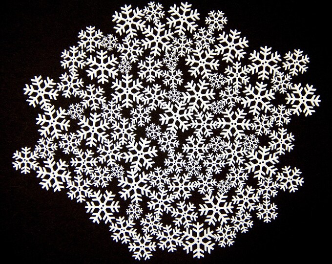 Snowflake Buttons Value Pack Includes Various Sizes - 25 Oz 71g of ...