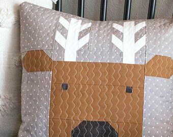 Lella Boutique - Merry Reindeer Pillow Pattern
