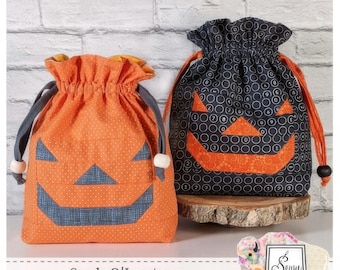 Sack O'Lantern Pattern by Sewn Wyoming - make your own unique drawstring bag, pattern for Halloween, quilted kids candy/goodie bags