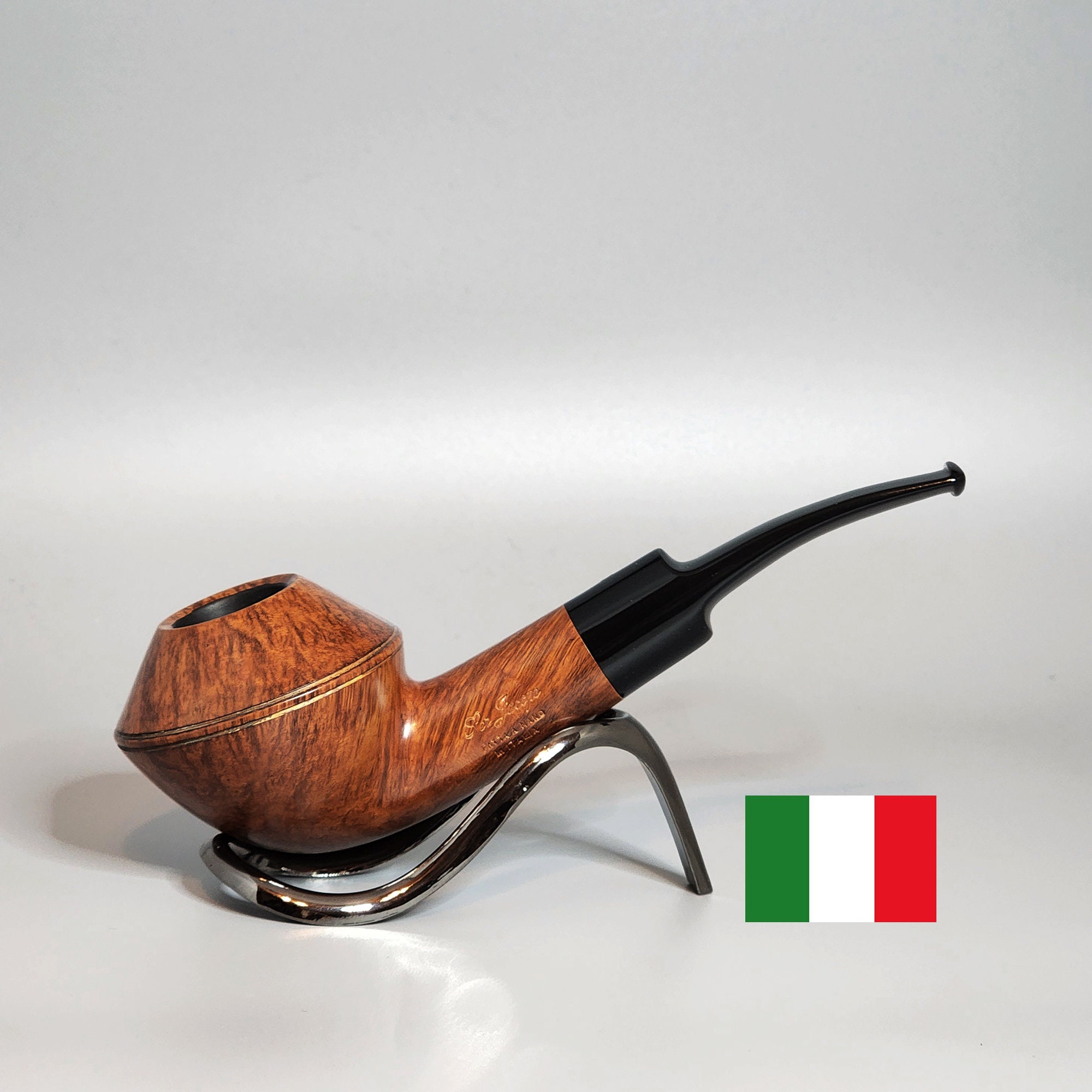 Tao: Smooth Bent Bulldog Tobacco Pipe