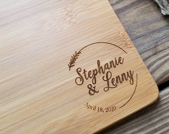 Wedding Favor, Cutting Board, Wedding Reception, Personalized Wedding Gift, Elegant Wedding Favors, Engraved Cutting Board, Bulk Gift Idea