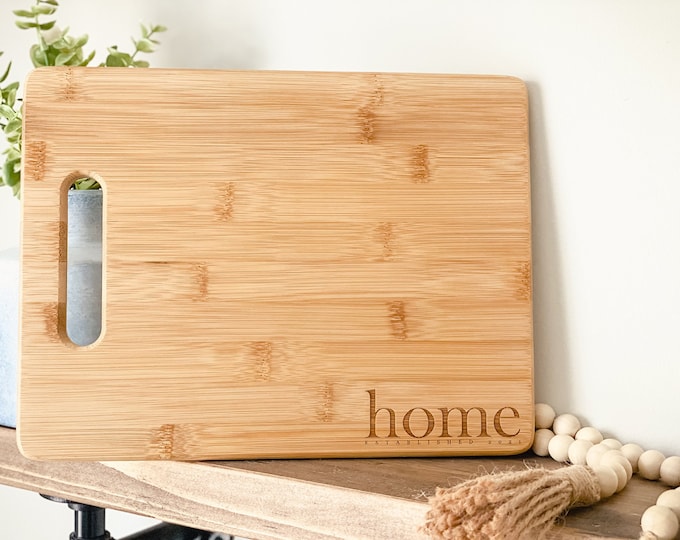 Closing Gift, Real Estate Gift for Client, Housewarming Gift, New Home Decor Sign, Charcuterie Board, New Home, Housewarming Cutting Board