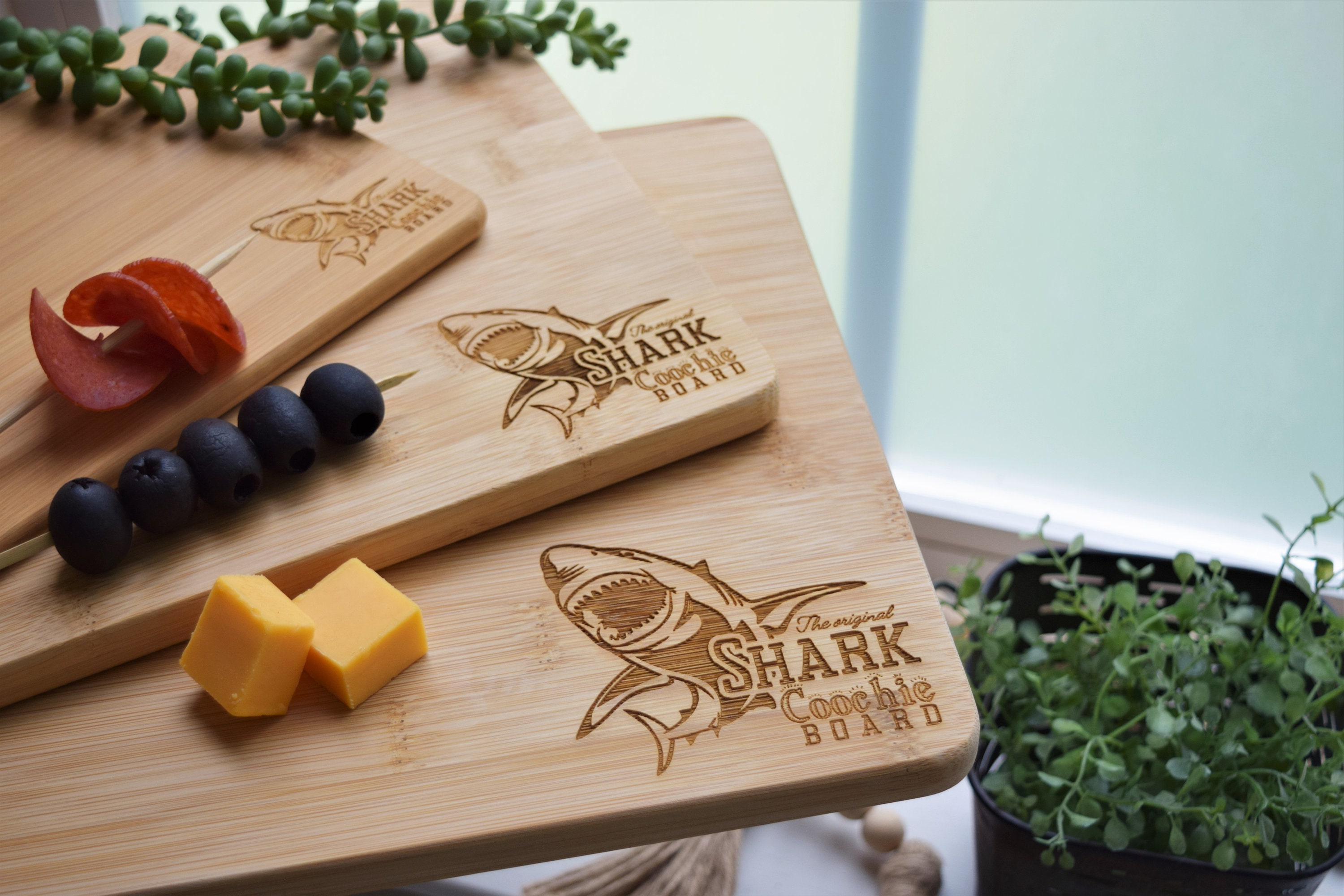 Rae Dunn Bamboo Cutting Board and Knife 3 Piece Set - Chopping Board, Mini  Charcuterie Board, Black