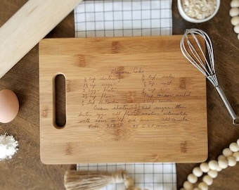 Recipe Cutting Board | Grandma's Handwritten Recipe | Personalized Cutting Board | Grandma Gift | Gift for Mom | Christmas Gift | Engraved