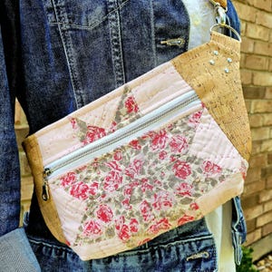 Handmade Patchwork Quilt Fanny Pack: Upcycled Vintage Crossbody Bum Bag