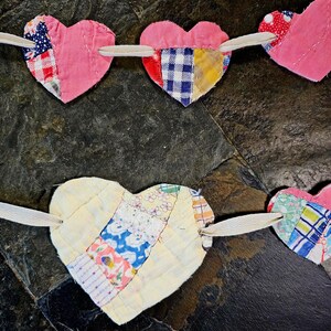 Quilted Heart Garland, Valentine Garland, Quilted Heart Wall Hanging ...