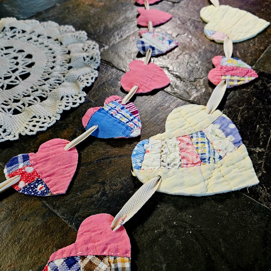 Quilted Heart Garland, Valentine Garland, Quilted Heart Wall Hanging ...