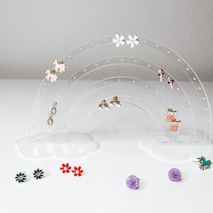 rainbow shaped earring stand