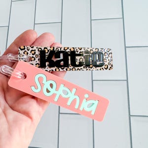 Custom Name Keychain, Water Bottle Tag, Name Keychain for Backpack, Diaper Bag Tag, Personalized Bag Tag, Luggage Tag, Sports Bag Name Tag