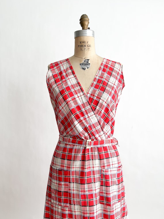 Sweet Vintage 1930s Red Plaid Cotton Wrap House D… - image 2