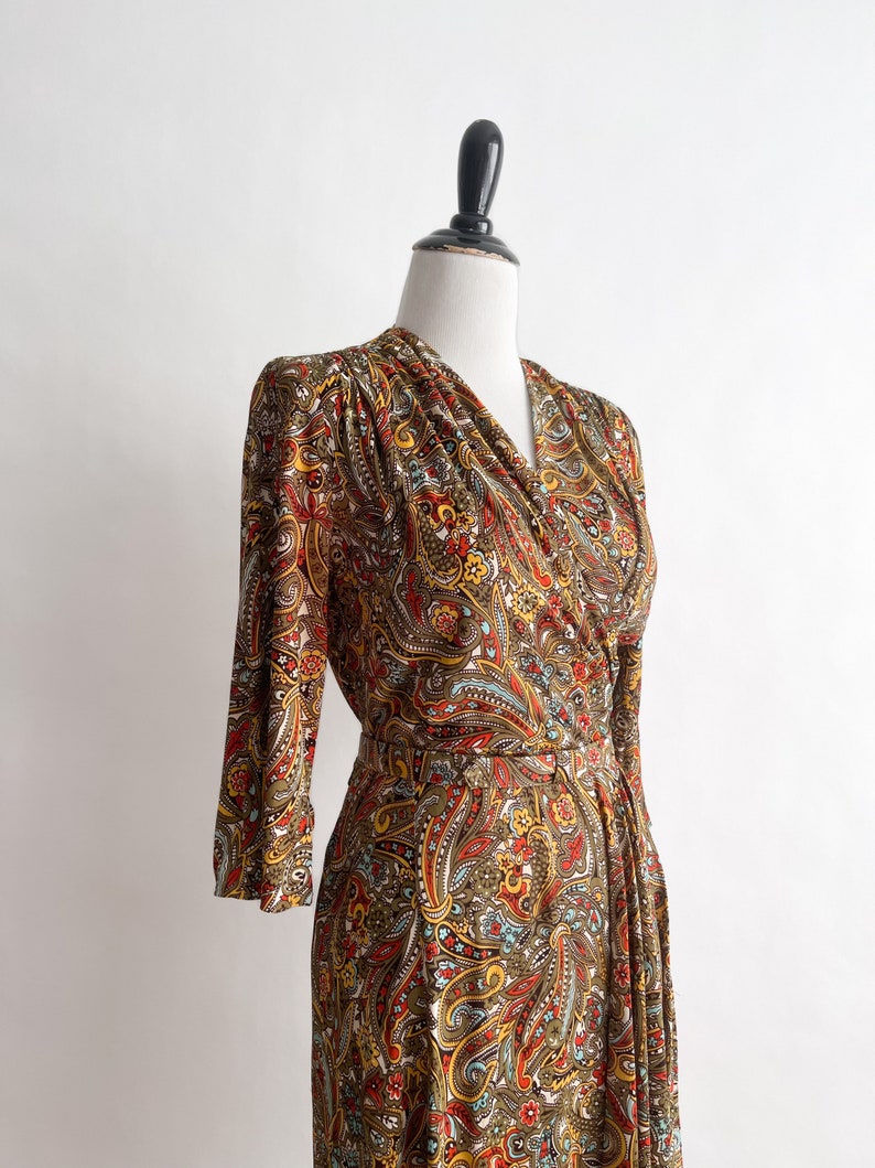 Pretty Vintage 1940s Rayon Jersey Wrap Dress Hip Swag Paisley L image 5