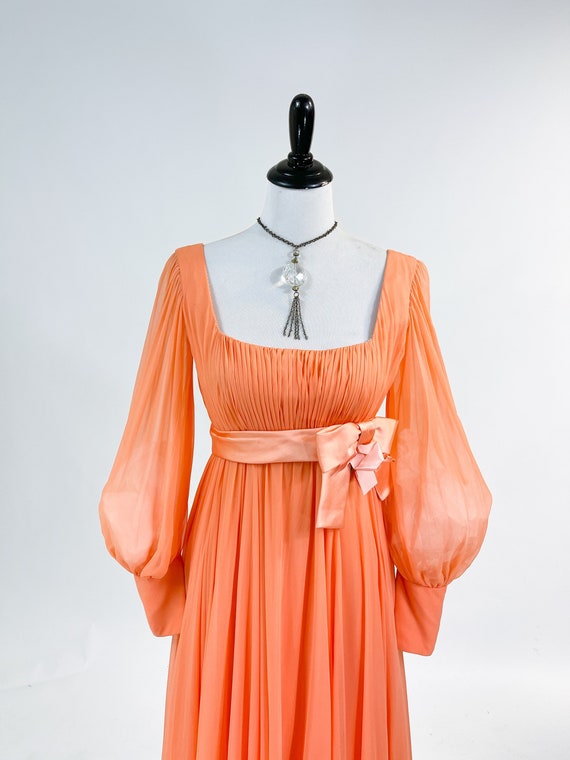 Pretty! Vintage 1970s Floaty Peach Silk Chiffon E… - image 3