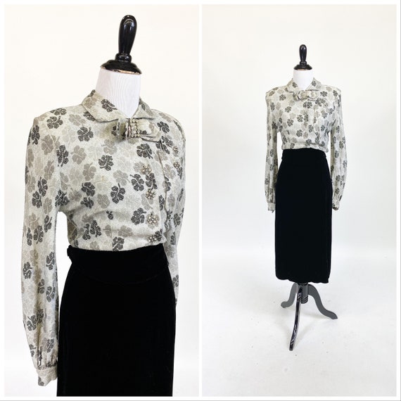 Glam! Vintage 1940s Metallic Silver Leaf Knit Velv