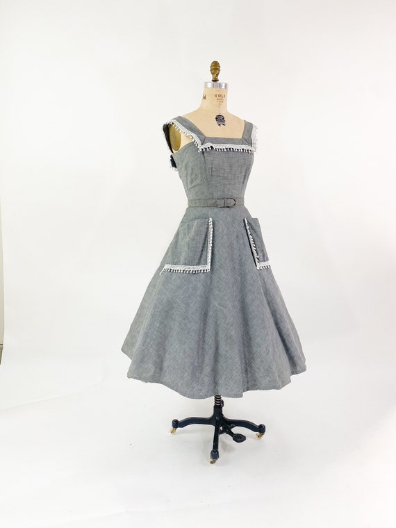 Fab! Vintage 1950s Full Skirt Gray Chambray Full … - image 3