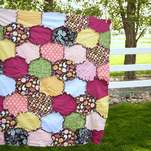 Rag Baby Quilt Patterns PDF Sewing Patterns, Hexagon Quilt Pattern, Modern Baby Quilt image 1