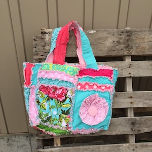 Diaper Bag Pattern, Flower Patchwork Bag Rag Quilt Pattern, Beginner Quilted Bag Sewing Pattern
