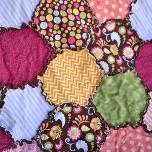 Rag Baby Quilt Patterns PDF Sewing Patterns, Hexagon Quilt Pattern, Modern Baby Quilt image 3