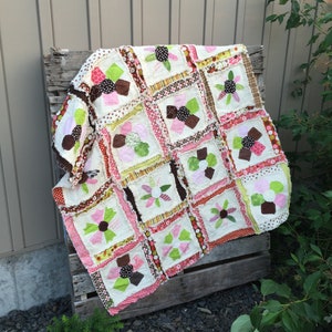 Flower Baby Rag Quilt Pattern PDF, Baby Girl Baby Quilt Pattern