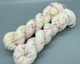 Hand Dyed Yarn, Superwash Merino wool, White, Pink, Green, Speckled Yarn, Fingering Weight, DK, Sport, Worsted Weight - Pink Sky