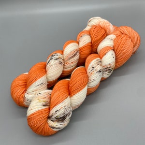 Hand Dyed Yarn, 75% Superwash Merino Wool 25 Nylon, Fingering Weight, Orange, Brown, Yellow, Speckles - 463yds per skein - American Robin
