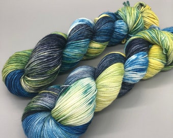 Hand Dyed Yarn, Superwash Merino wool, Blue, Navy, Yellow Variegated Yarn, Fingering Weight, DK, Worsted Weight - Starry Night