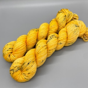 Hand Dyed Yarn, Superwash Merino wool, Yellow, Green lightly Speckled, Fingering Weight, Sport, DK, Worsted Weight - Poppy Fields