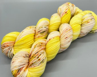 Hand Dyed Yarn, Superwash Merino wool, Yellow, White, Orange, Grey, Speckled Yarn, Fingering Weight, Sport, DK, Worsted Weight - Sun Kissed